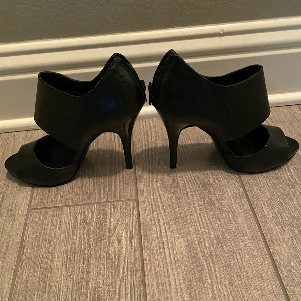 Brand new Nine West heels!